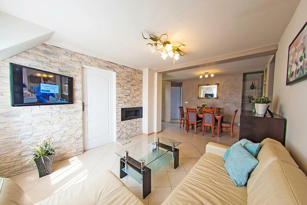 Apartamenty Grapa Szum Rzeki Parking Free วีสวา ภายนอก รูปภาพ